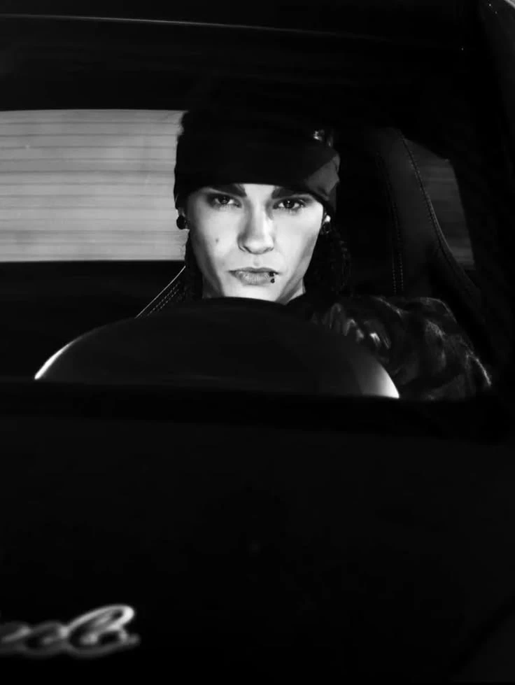 tom Kaulitz  thumbnail