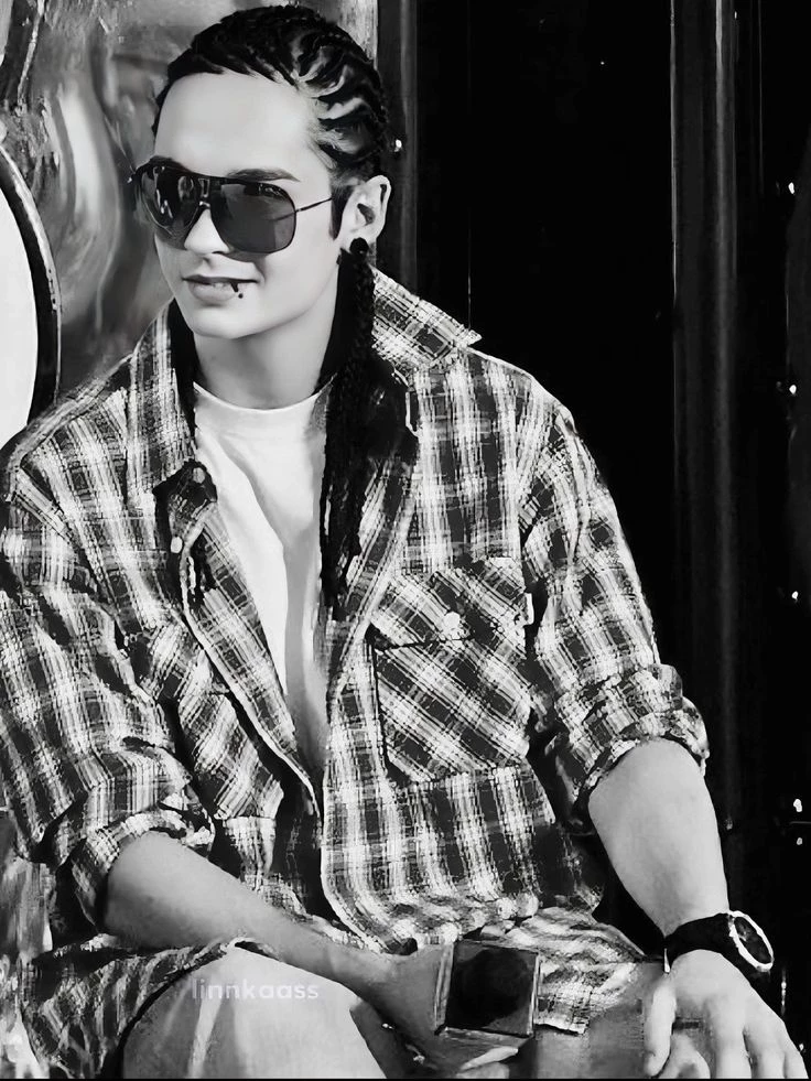 tom Kaulitz  thumbnail
