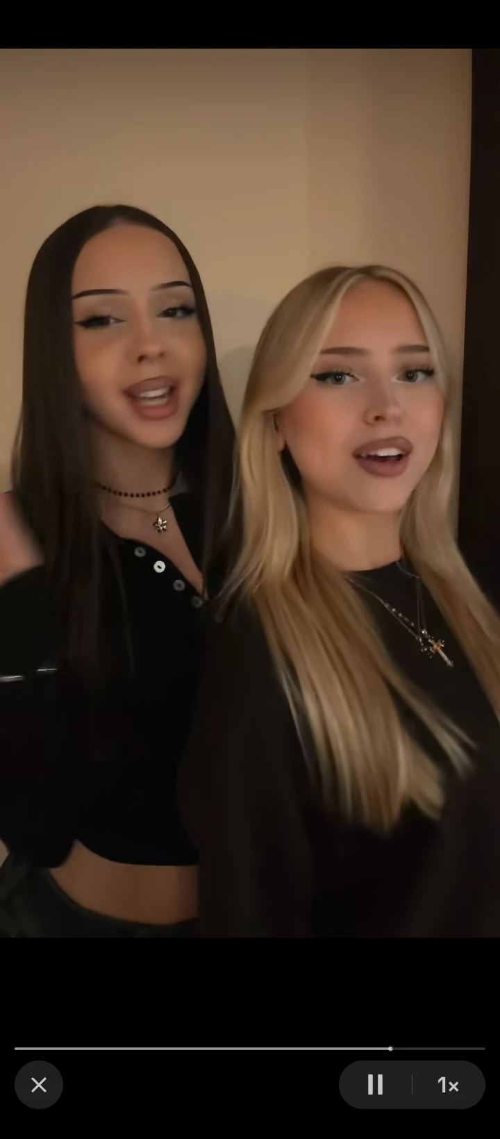 Julka and Sonia thumbnail