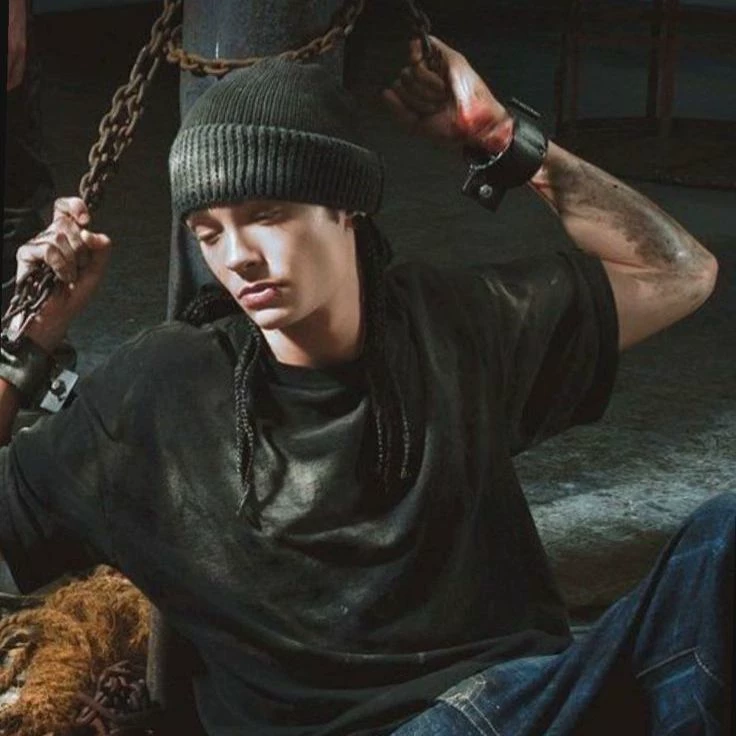 Tom Kaulitz thumbnail