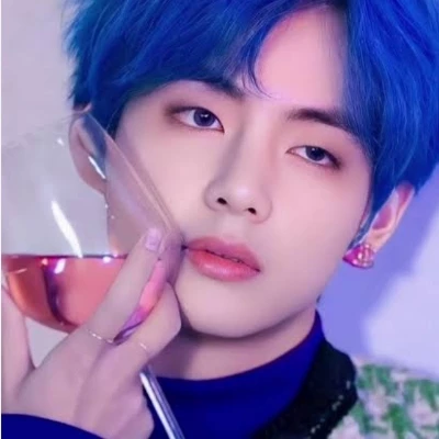 Kim Taehyung thumbnail