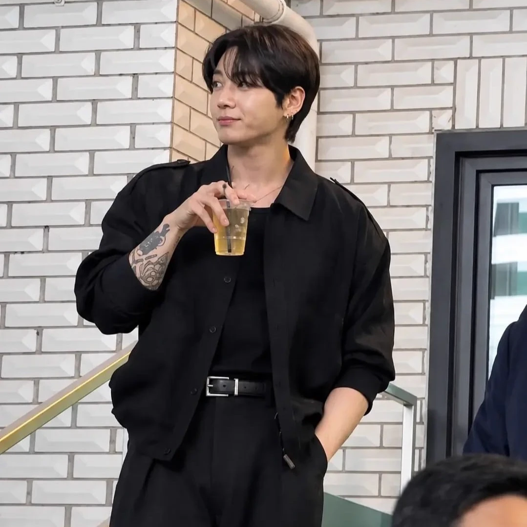 Jeon Jungkook  thumbnail