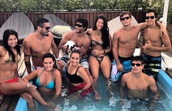 crazy family thumbnail