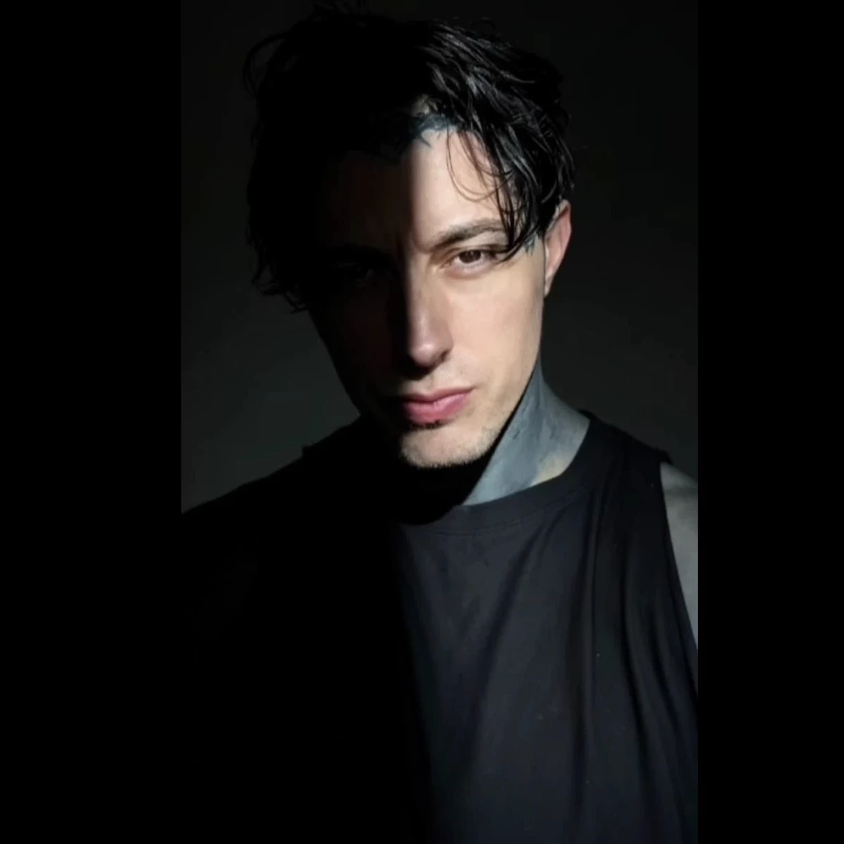 Ronnie Radke thumbnail