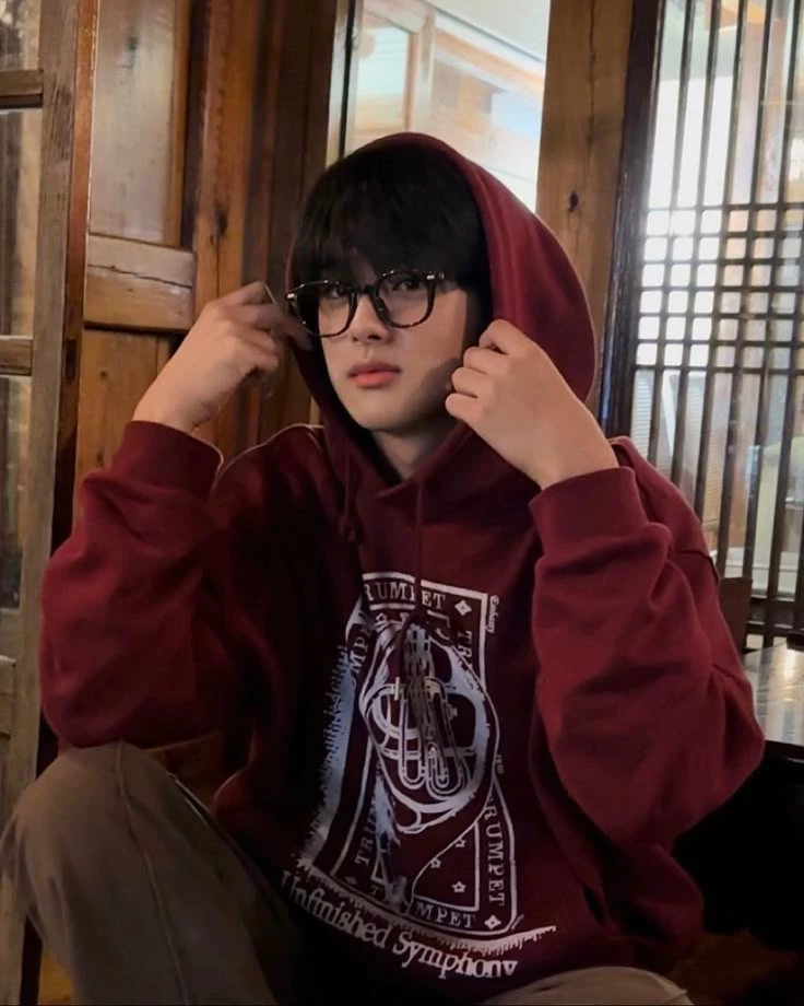 Kim Min-kyu thumbnail