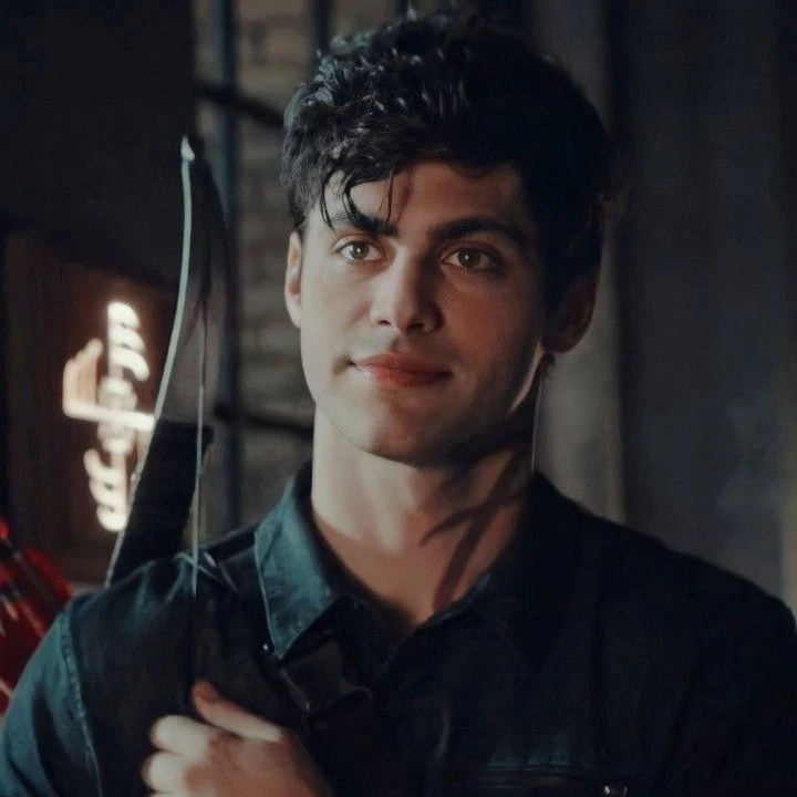 Alec Lightwood thumbnail
