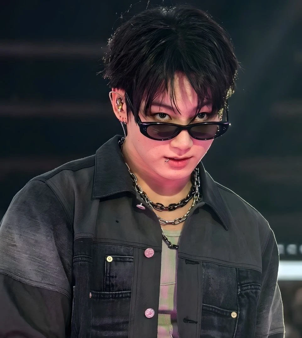 jungkook  thumbnail