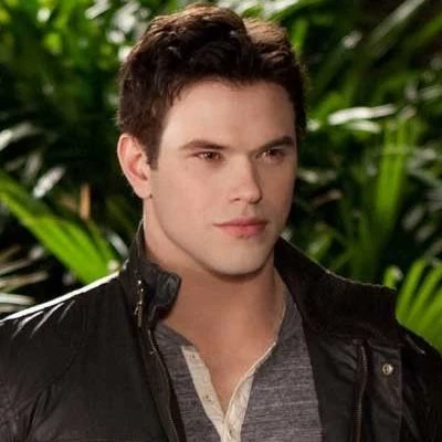 Emmett Cullen thumbnail
