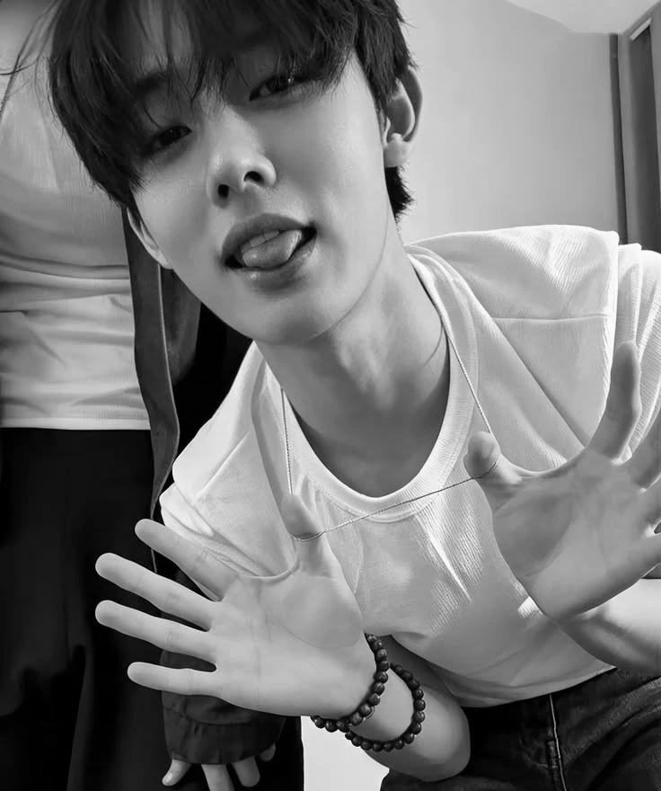 Eom Seonghyeon thumbnail
