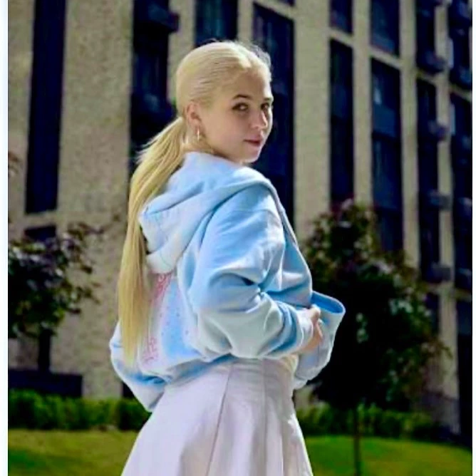 Alexandra thumbnail