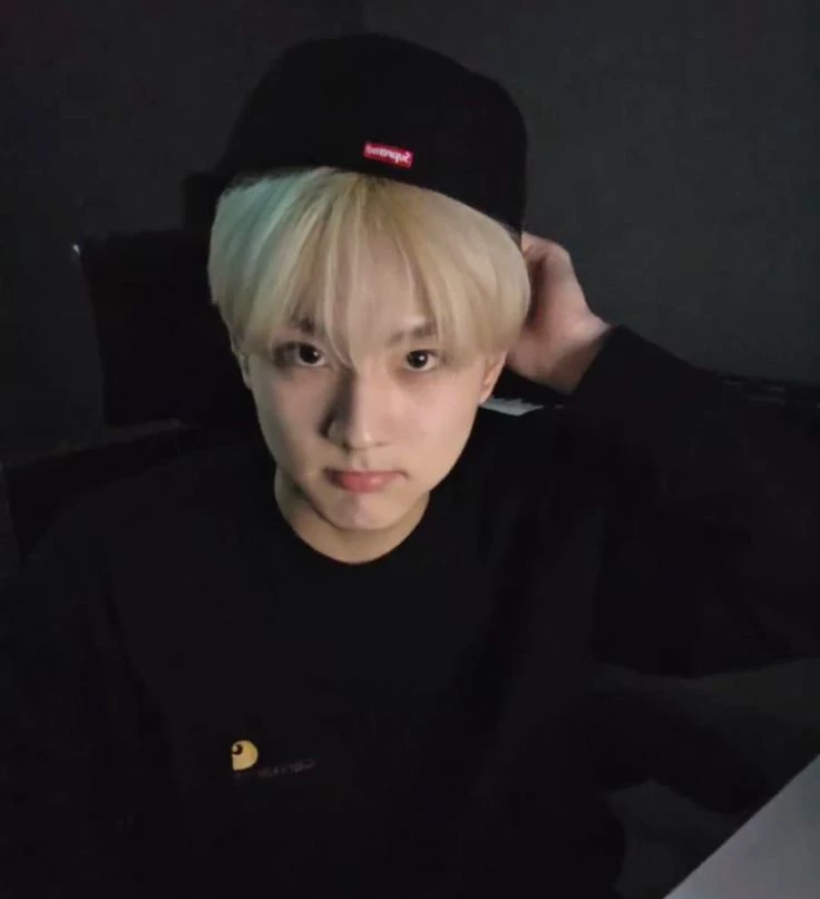 Jungwon  thumbnail