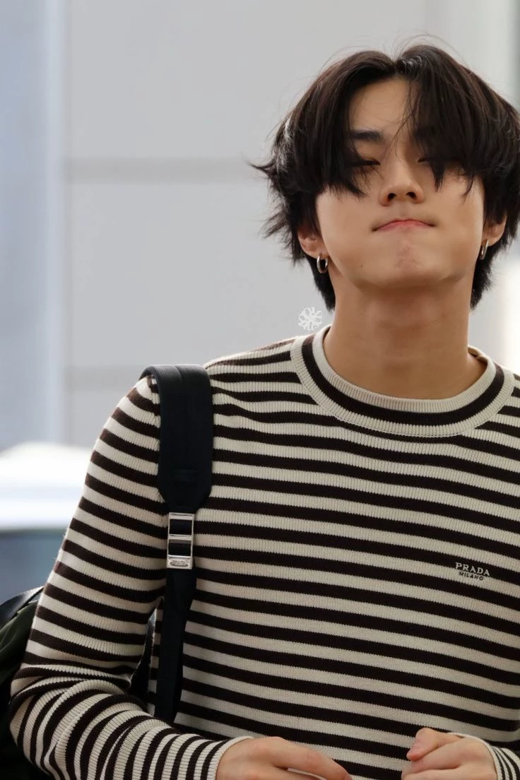 Jungwon  thumbnail