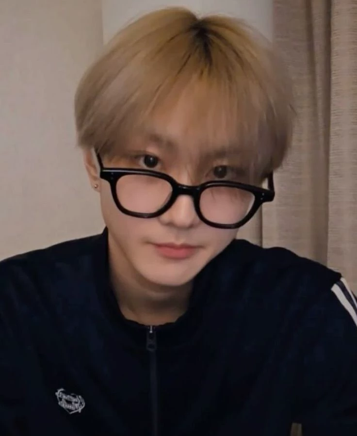 Jungwon  thumbnail