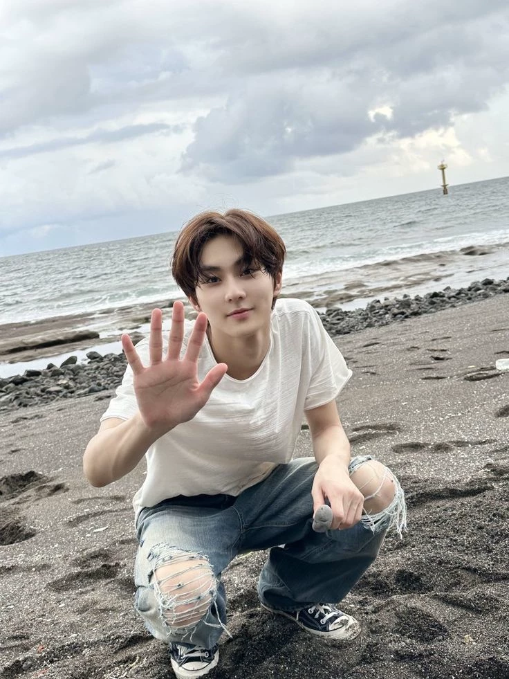 Jungwon thumbnail