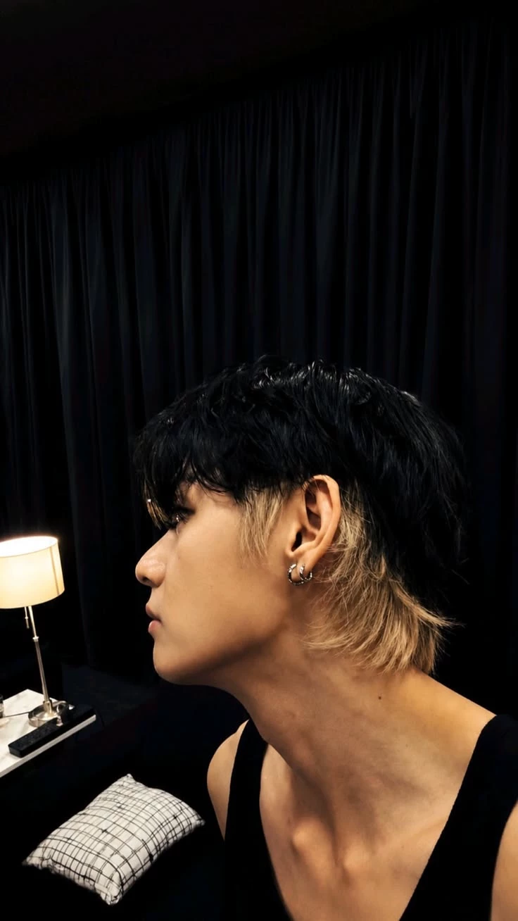 Kim Taehyung  thumbnail
