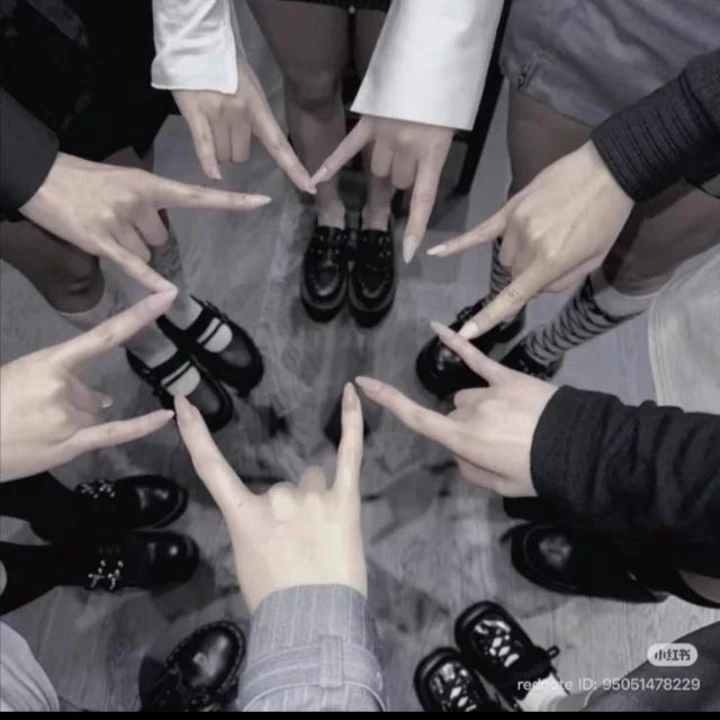A group of friends thumbnail