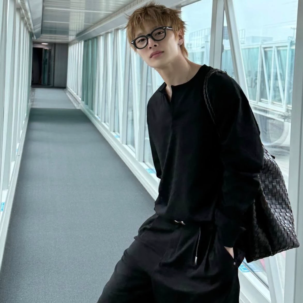 Jeong-in thumbnail