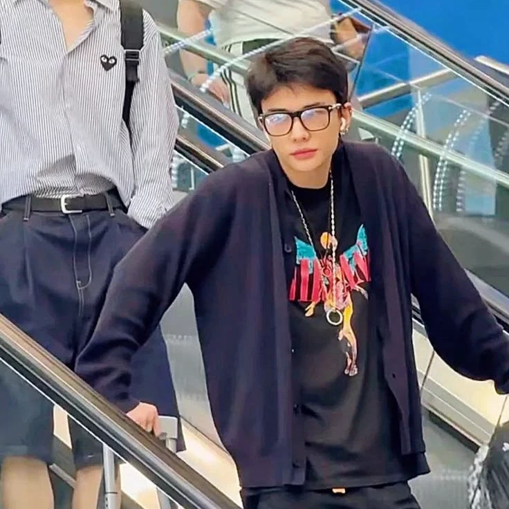 Hyunjin thumbnail