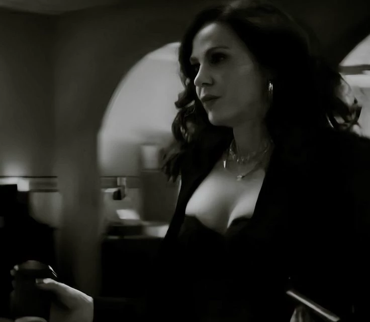 Regina Mills thumbnail