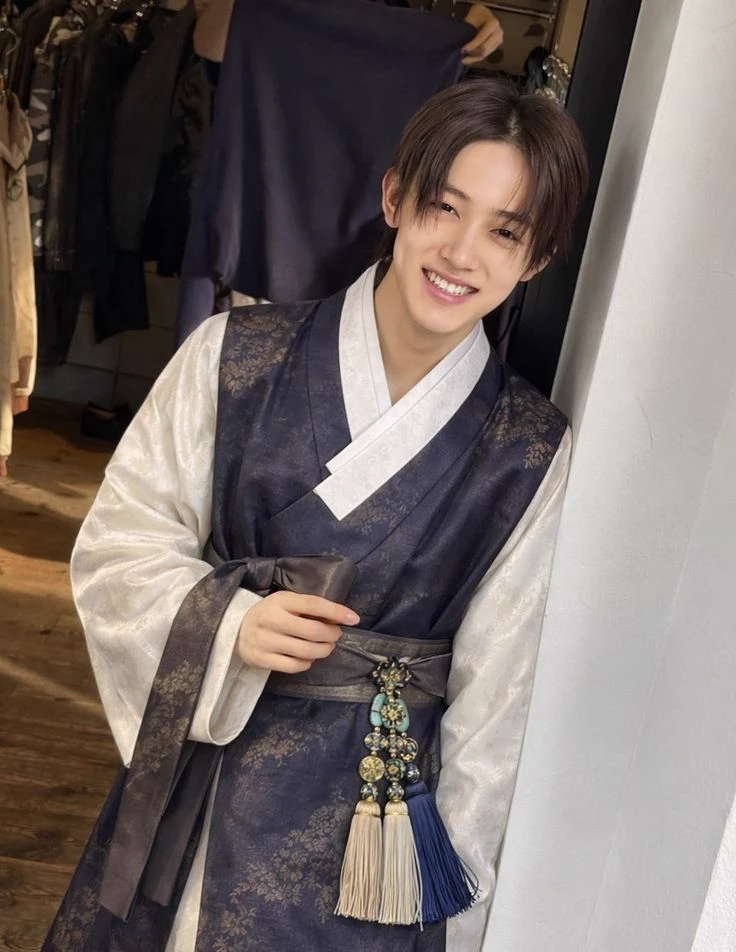 Eom Seonghyeon thumbnail