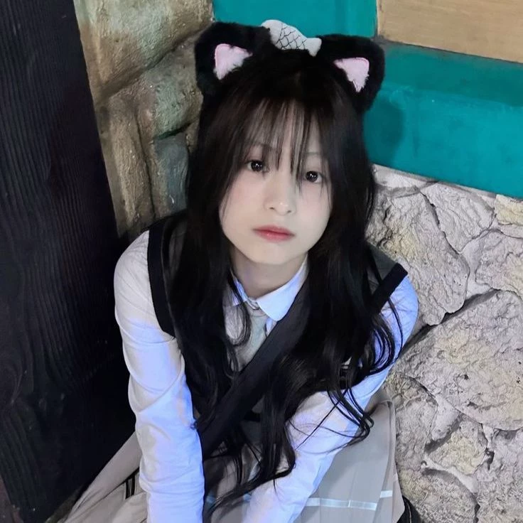 Ahyeon thumbnail