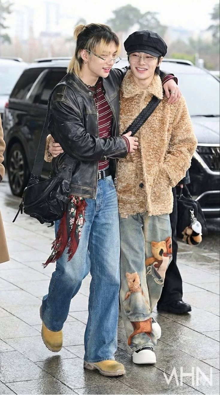 Hyunjin and Jeongin thumbnail