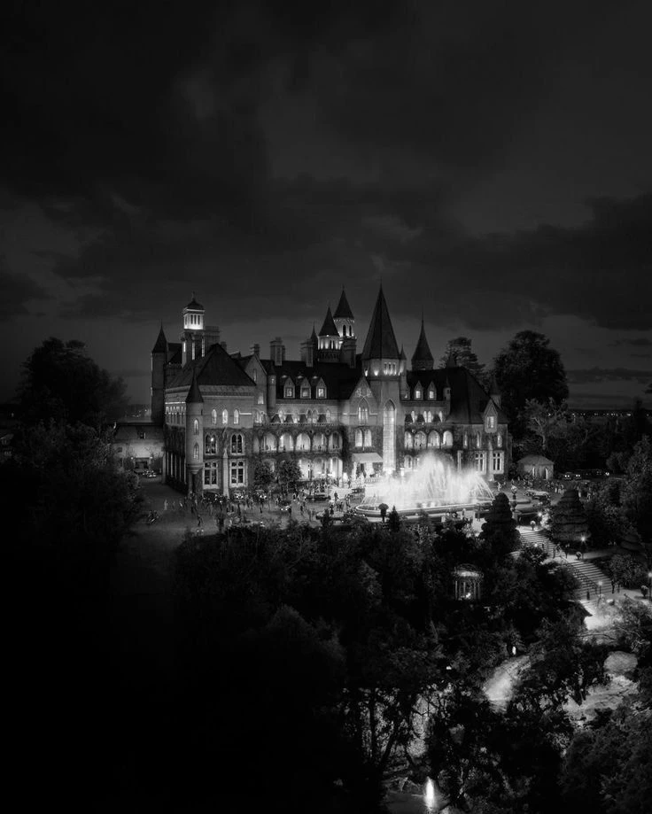 Strict family thumbnail