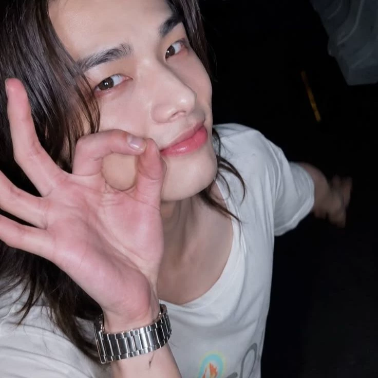 Hyunjin thumbnail