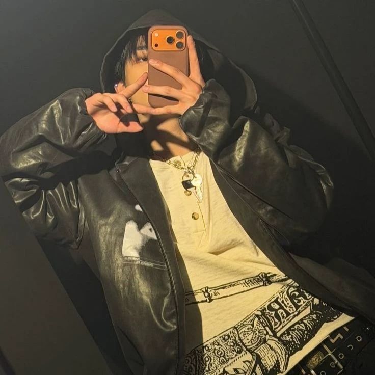 Hyunjin thumbnail