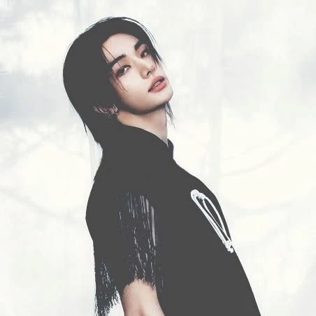 Hyunjin thumbnail