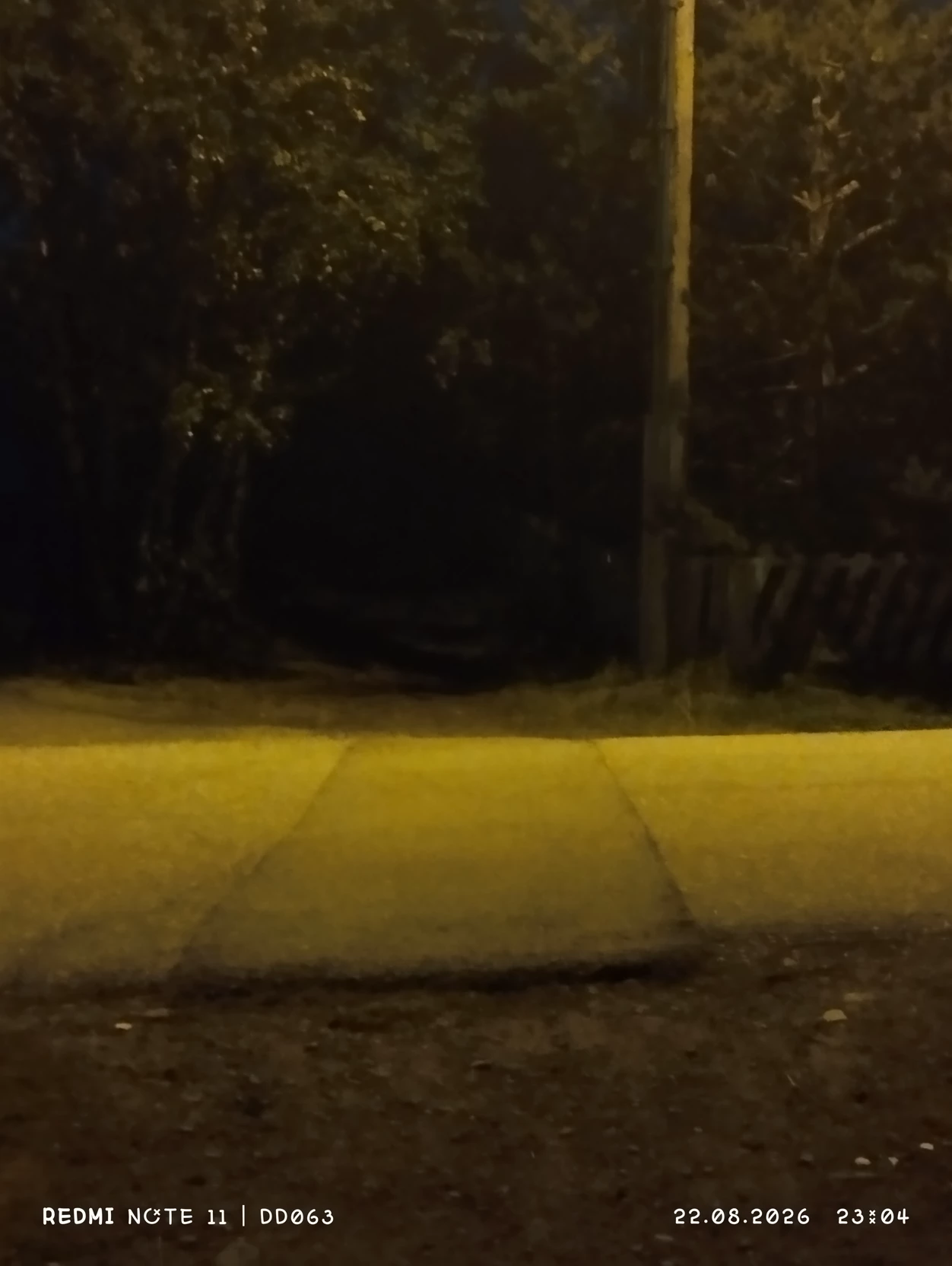 Dark alley thumbnail