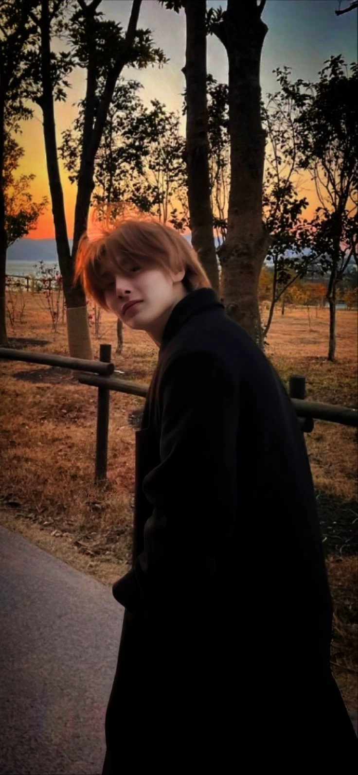 jeongin thumbnail