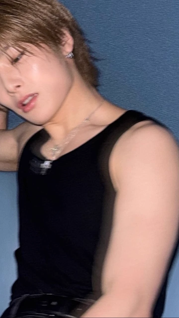 Jeongin thumbnail