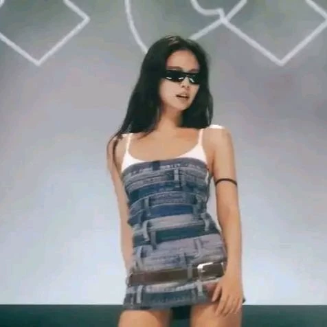 Jennie thumbnail