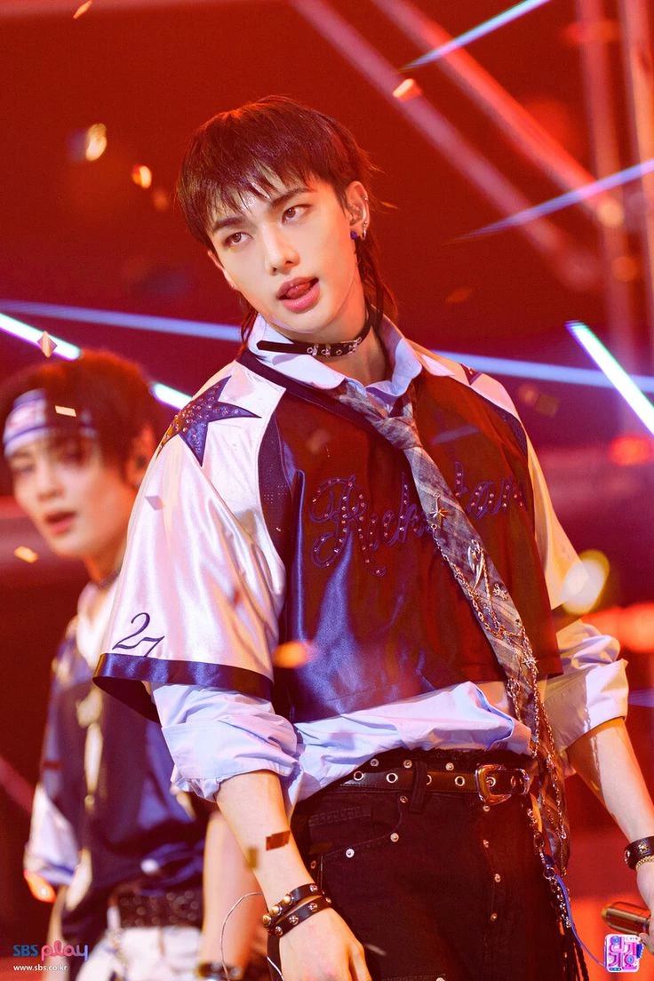 Hyunjin~ thumbnail