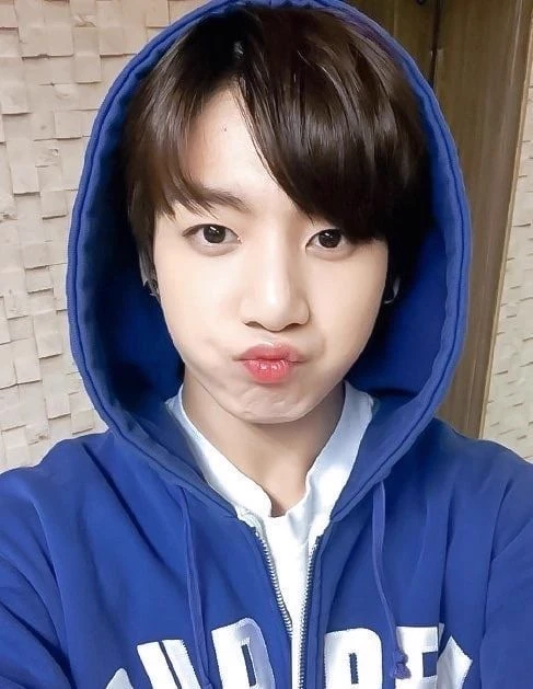 jungkook 💙 thumbnail