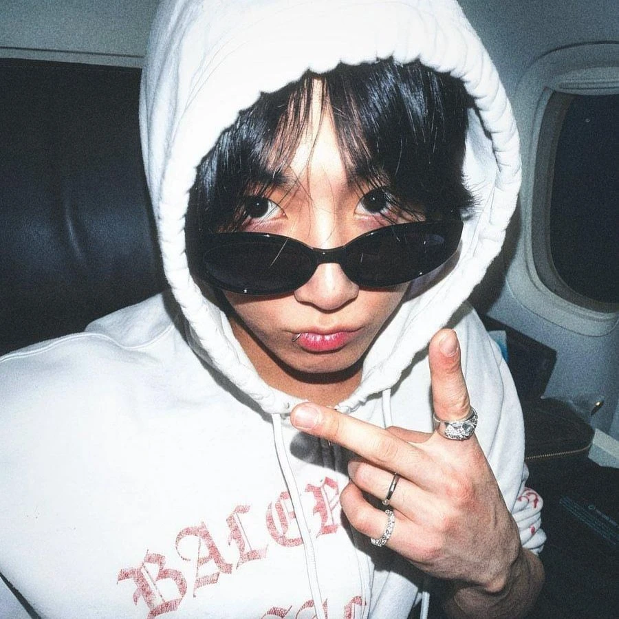 Jeon Jung Kook thumbnail