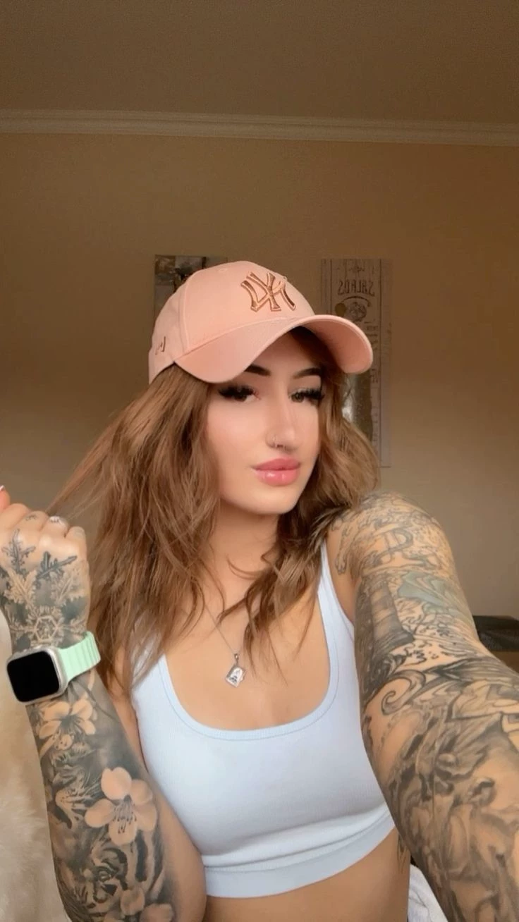 Gwen  thumbnail