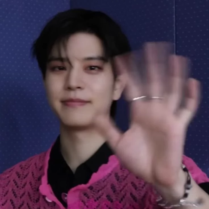 seungmin - stray kids thumbnail