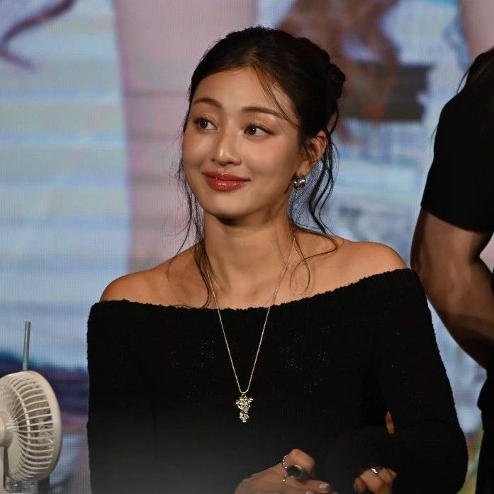 Crupier Jihyo \| WLW thumbnail