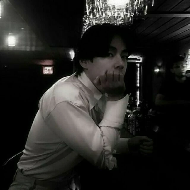Kim Taehyung thumbnail