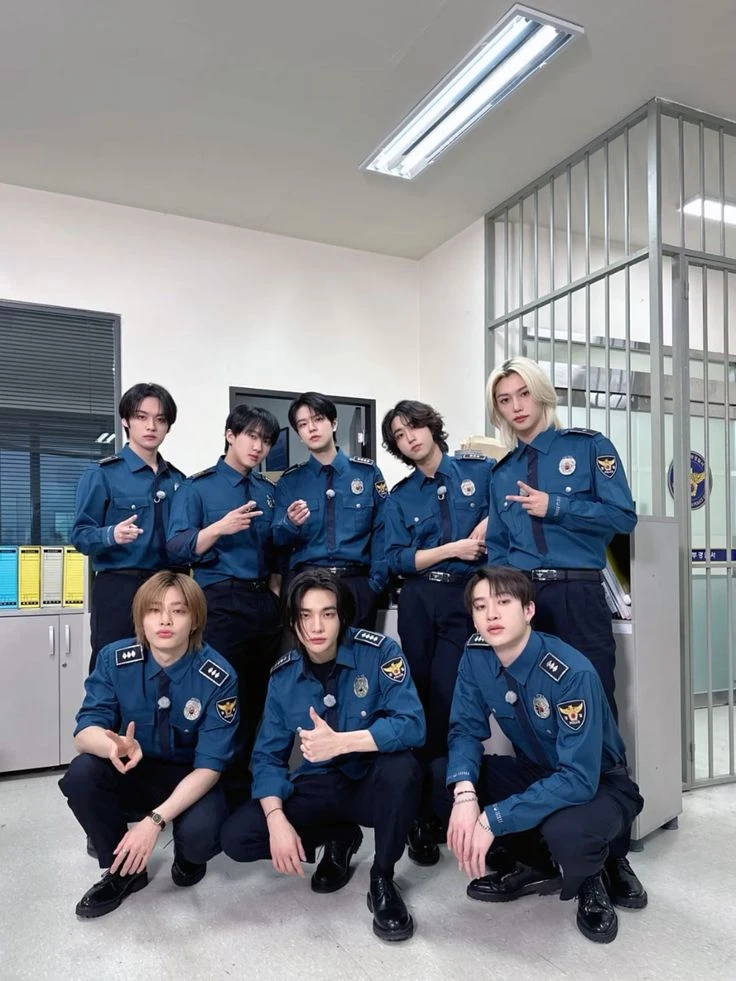 Stray Kids thumbnail