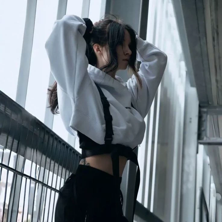 Sadie Grey thumbnail