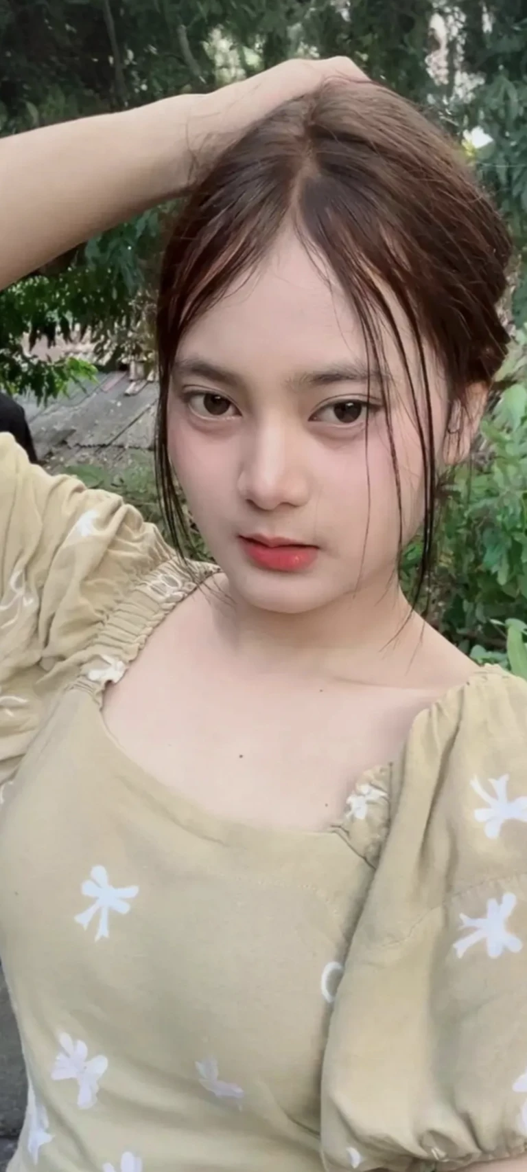 Indah (aunt) thumbnail