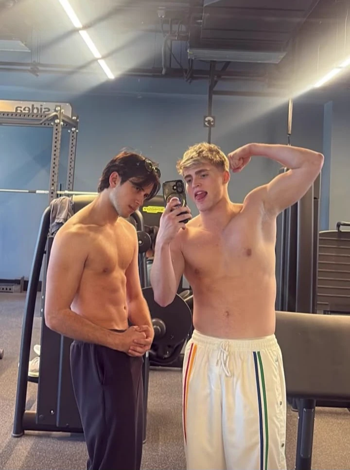 Ale x Gabi thumbnail