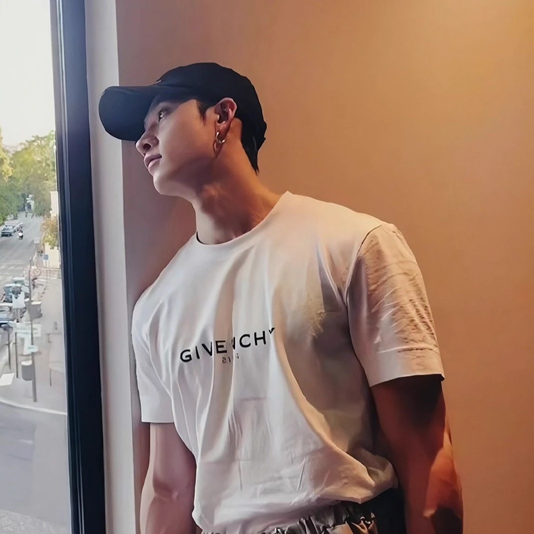 Bang Chan thumbnail