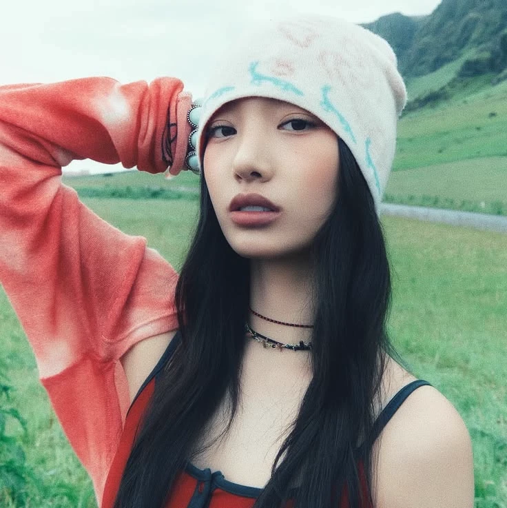 Seoyeon (TUIDE) thumbnail