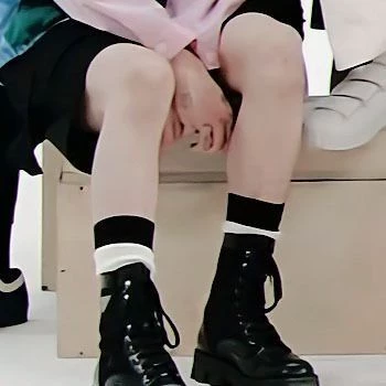 Kim Taehyung thumbnail