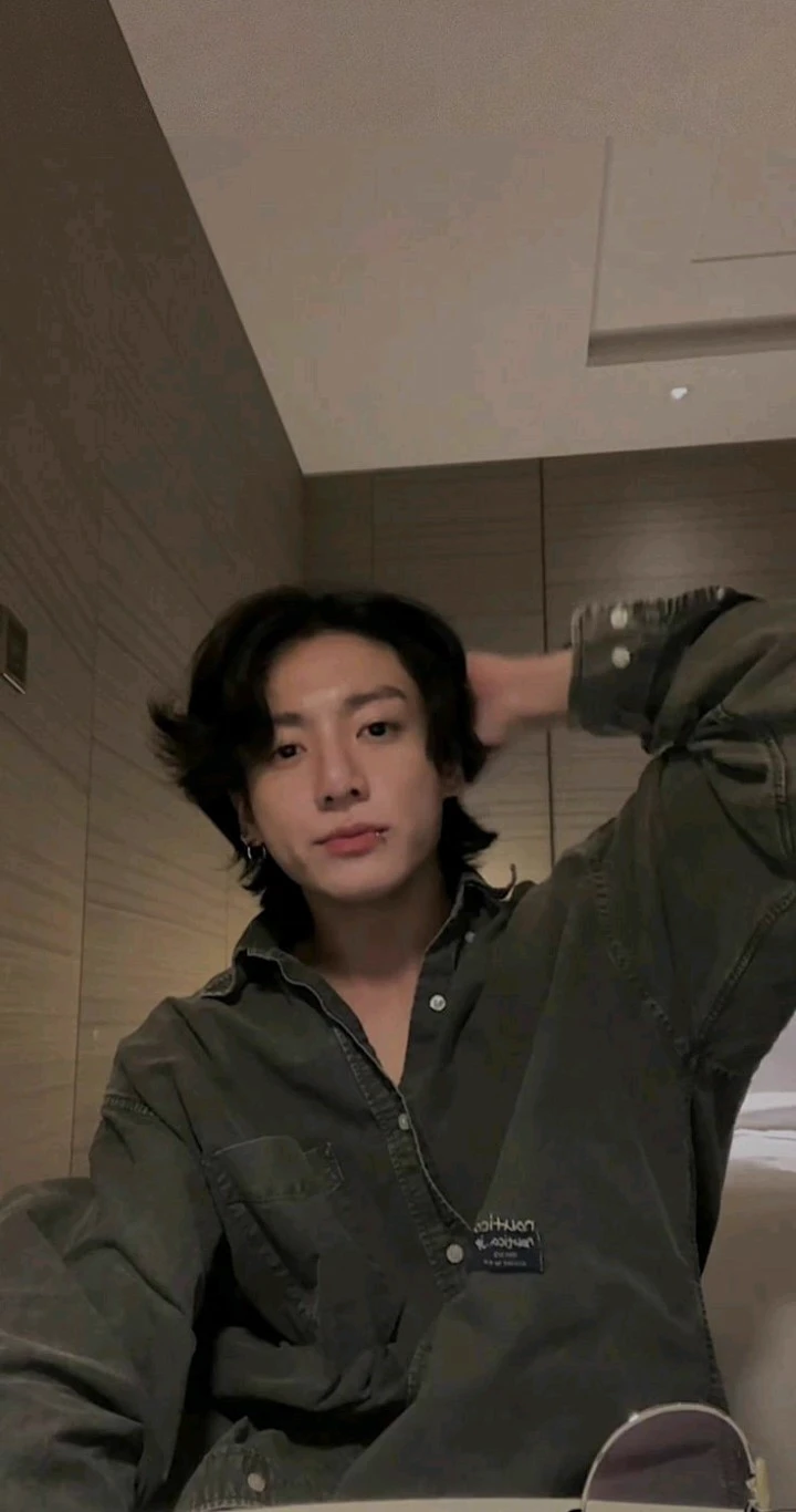 Jeon Jungkook thumbnail