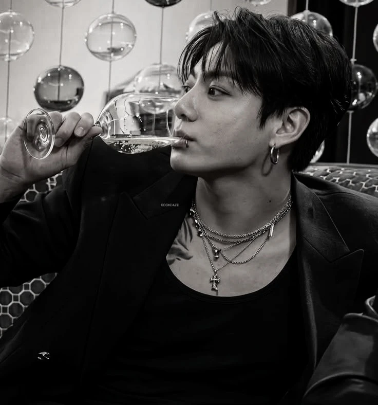 Jeon Jungkook thumbnail